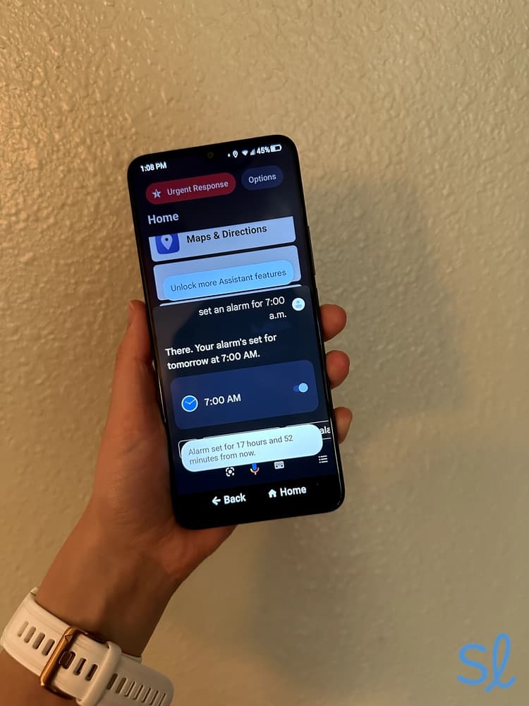 Using Jitterbug Smart4's voice navigation feature